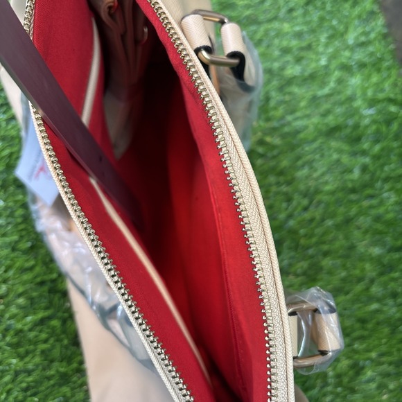 Marilyn Monroe Beige Satchel Handbag Purse Tote Shoulder Bag NWT New - Picture 2 of 11